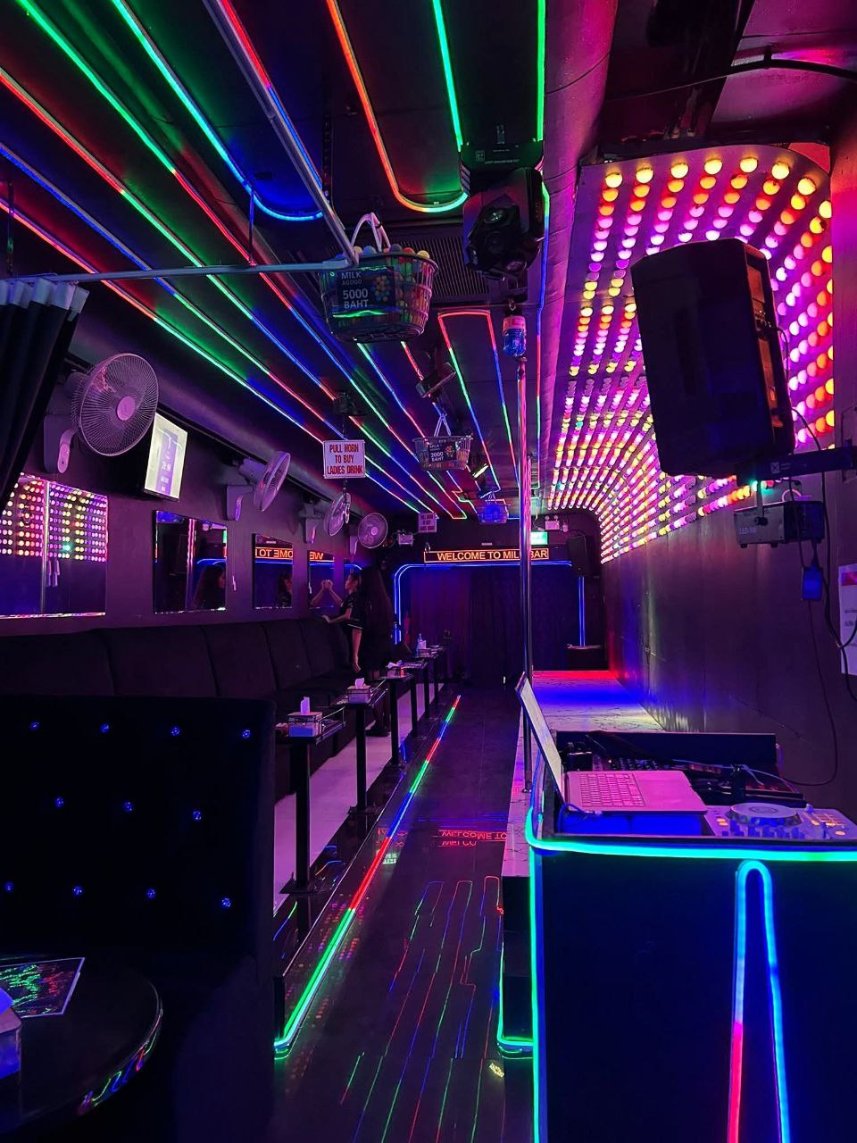 Milk Agogo Premium Interior Design - Luxury Entertainment Venue Pattaya Soi Diamond
