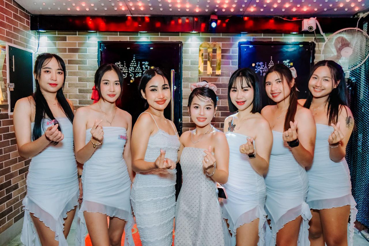 Milk Agogo Premium Bar Service Pattaya - Professional Mixologists Cocktails Thailand